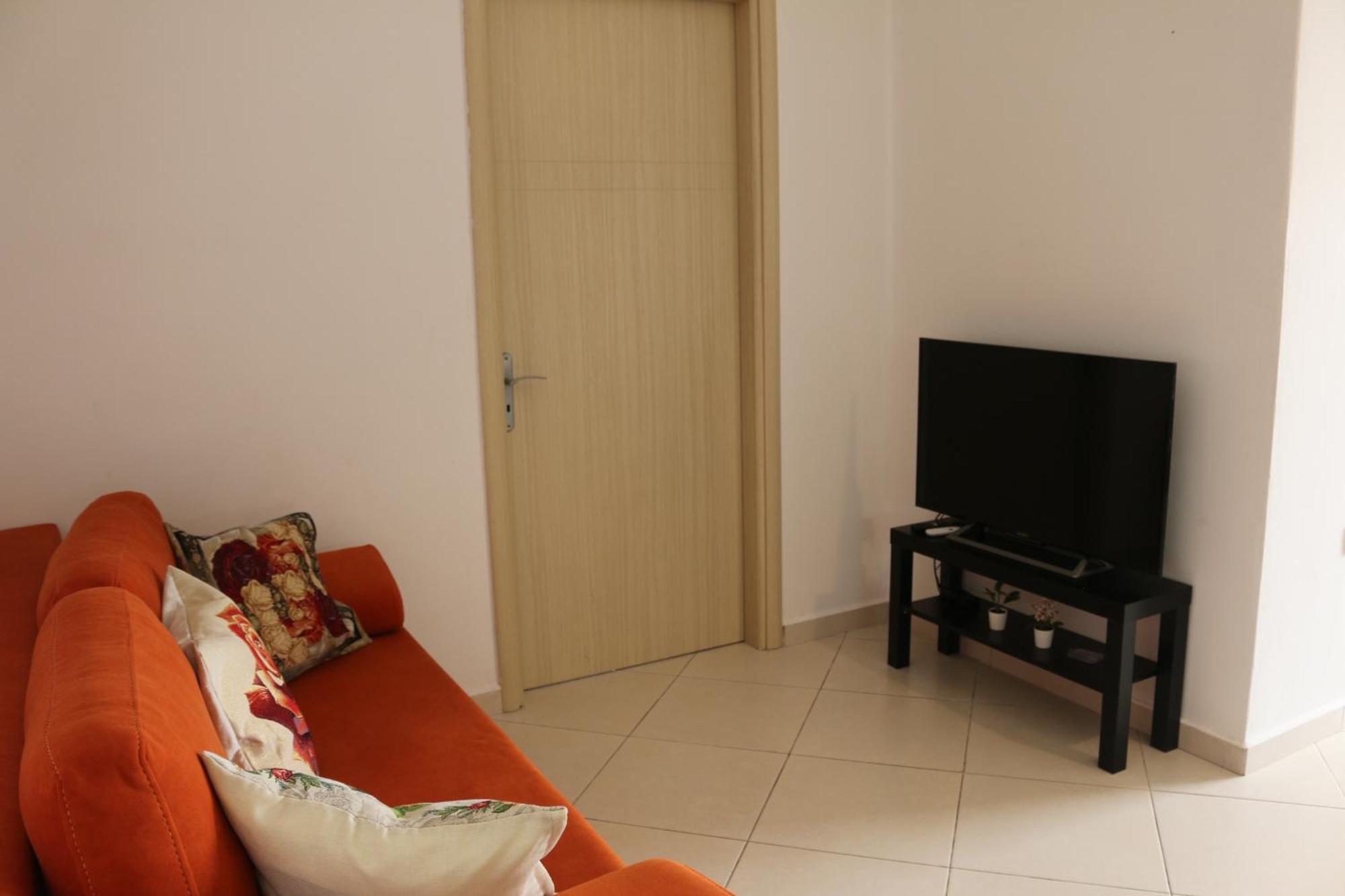 Orange Corner Apartment Sarandë Esterno foto