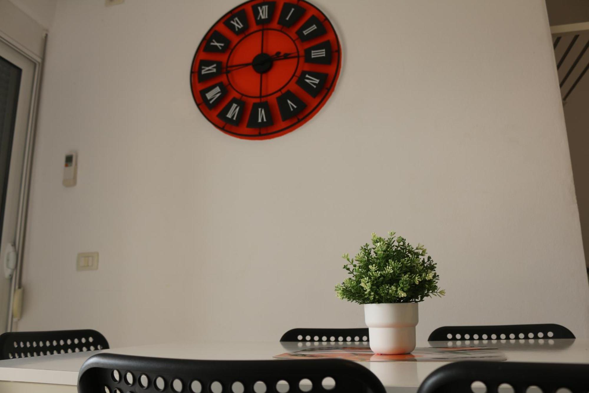 Orange Corner Apartment Sarandë Esterno foto